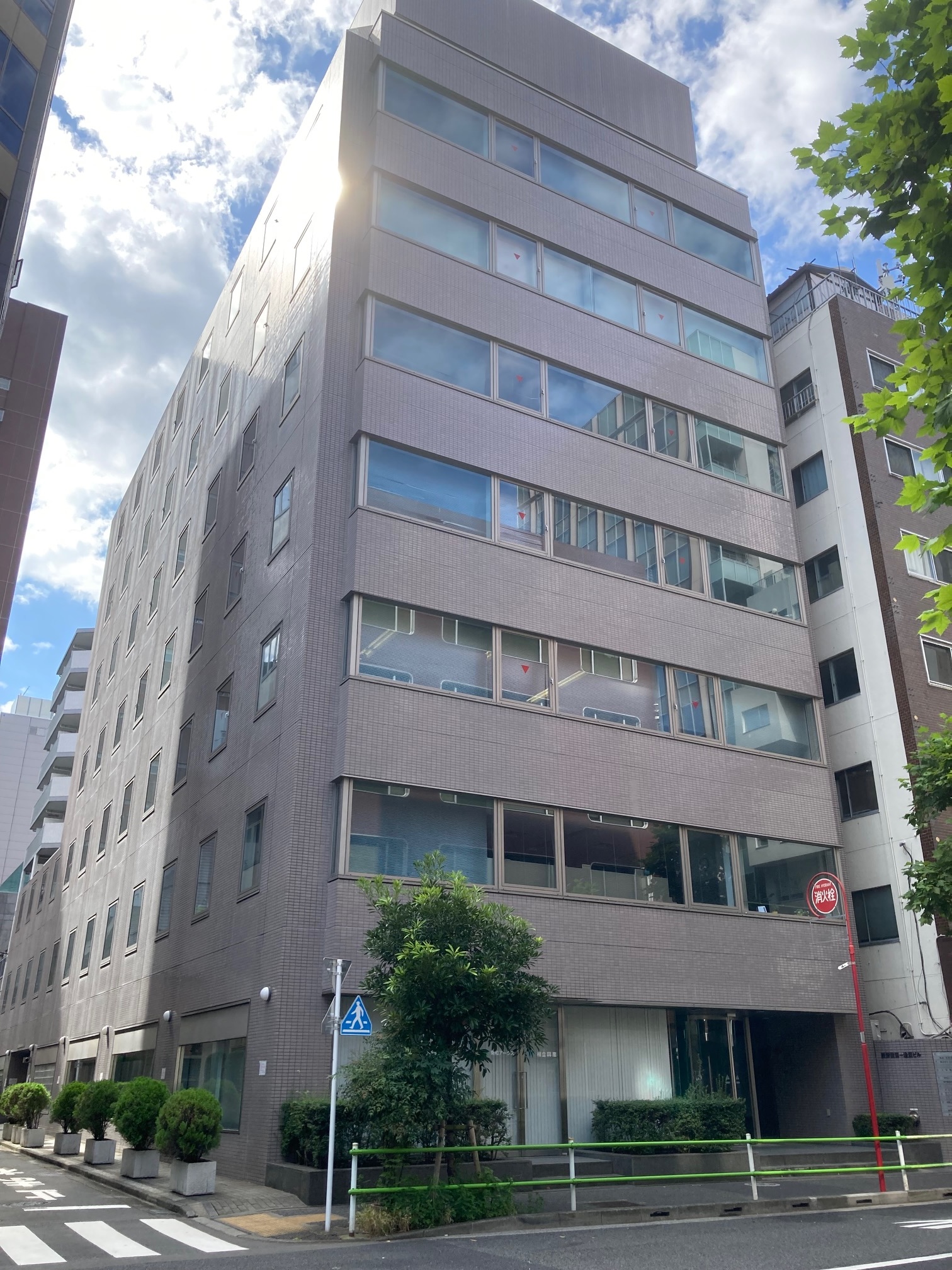 ビル外観